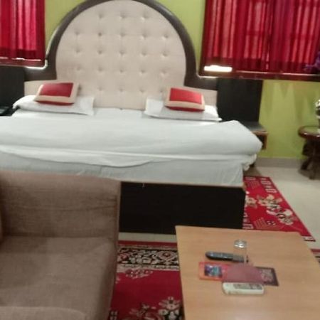 Jaya Palace Hotel By Wb Inn Dhaulpur Extérieur photo