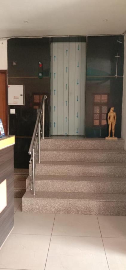 Jaya Palace Hotel By Wb Inn Dhaulpur Extérieur photo